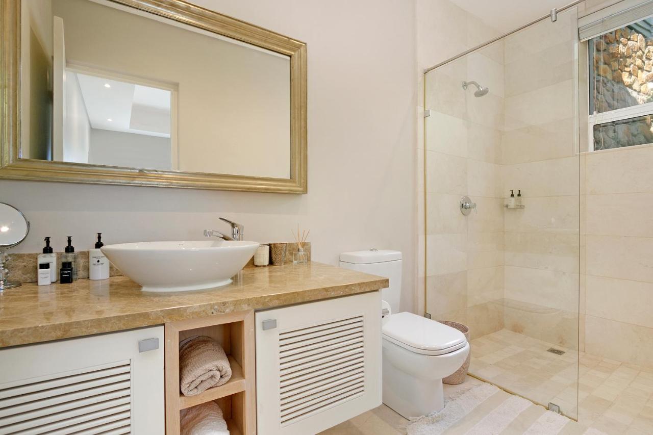 Sunset Bay - Chic With Ocean Views *