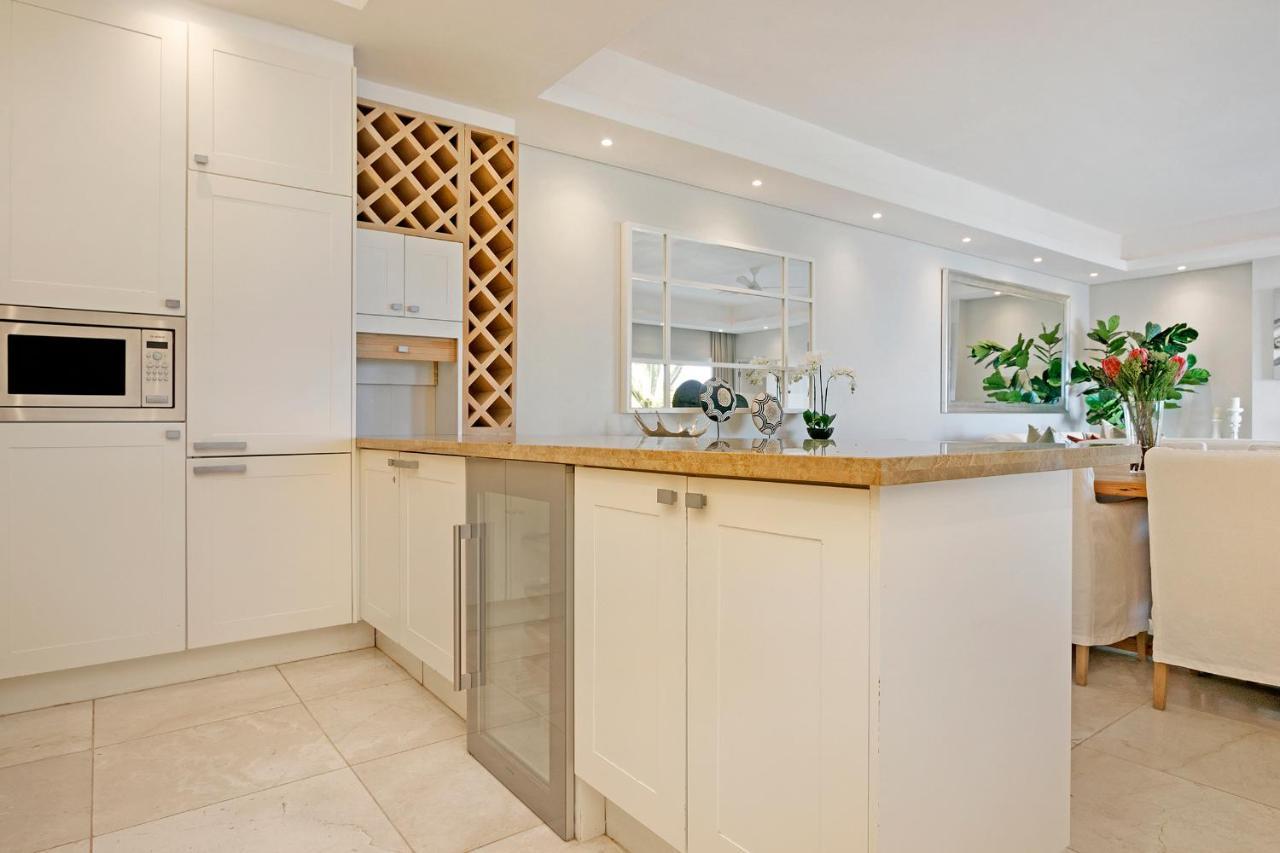 Sunset Bay - Chic With Ocean Views Villa Cape Town