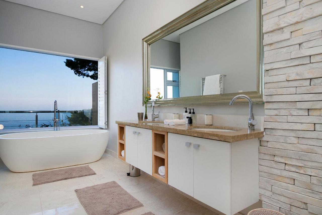 Sunset Bay - Chic With Ocean Views